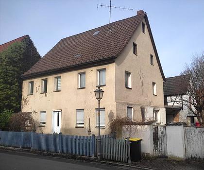 SANIERUNG MIT STEUERVORTEILEN: HISTORISCHES EINFAMILIENHAUS MIT GARTEN IM ORTSKERN VON NEUNKIRCHEN