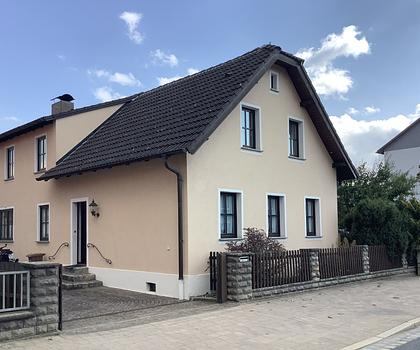 Großzügiges Einfamilienhaus in zentraler Lage von Strullendorf