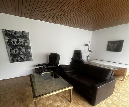 Modern möblierter Bungalow mit großem Garten